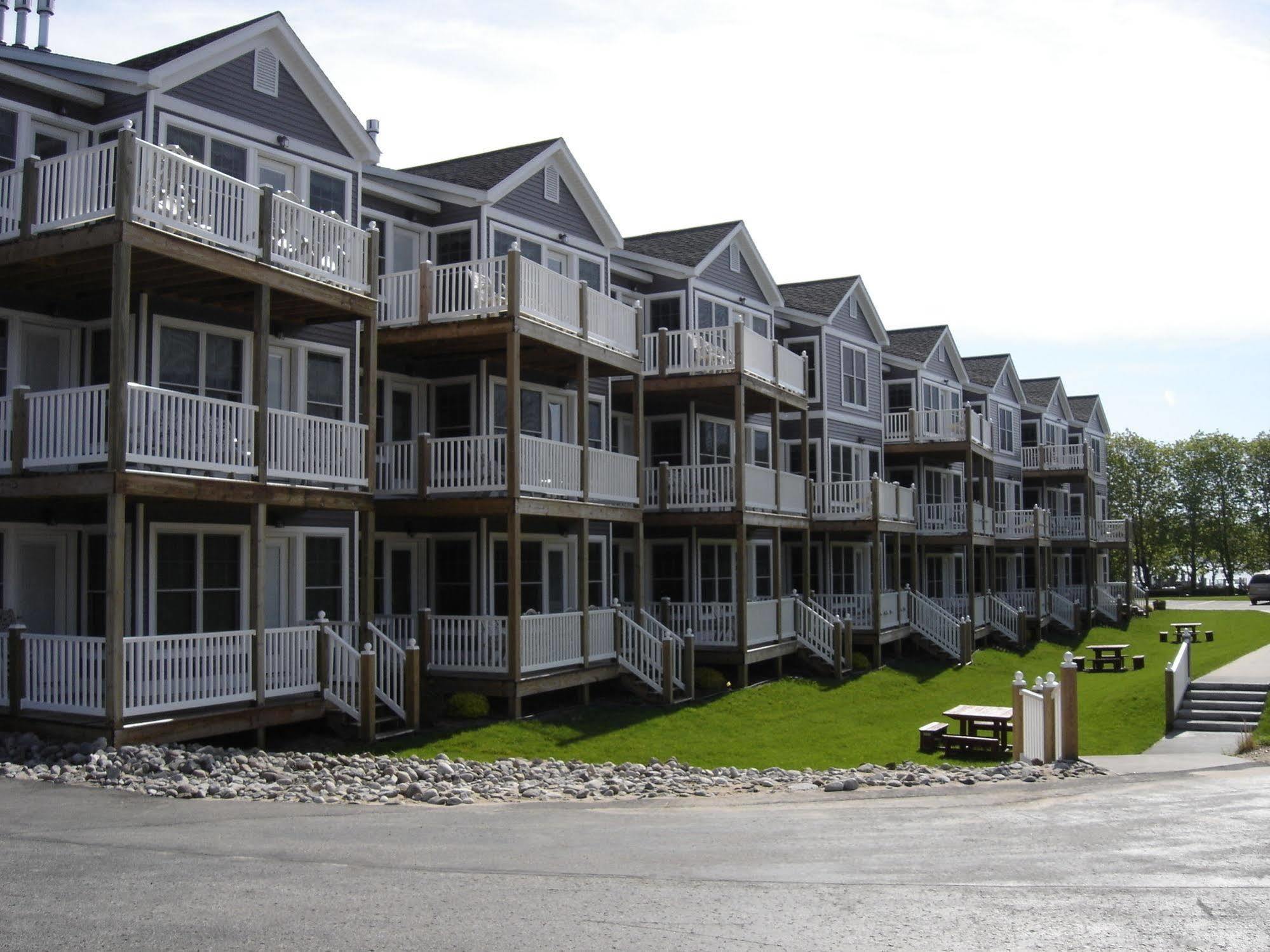 Harbor Lights Resort Frankfort Exterior foto